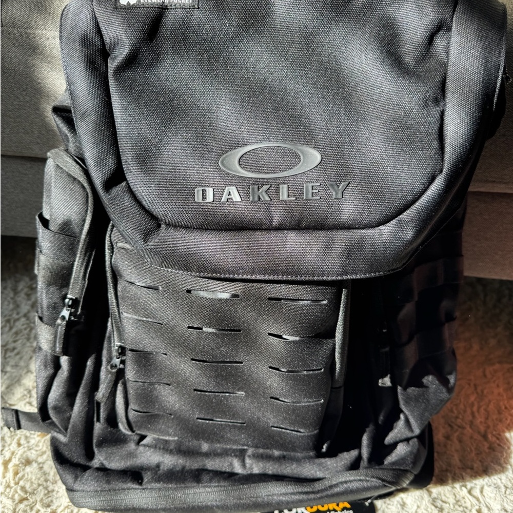 ❌❌❌❌ NWT Oakley Urban Ruck Pack